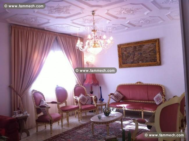 Villa sur 2 étages vide ou meublé cité romana 