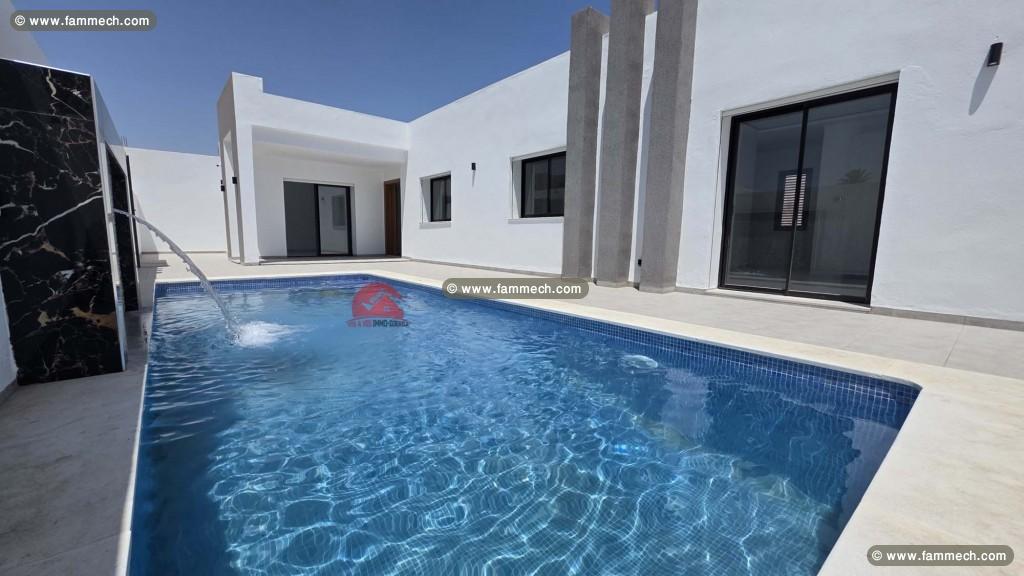VILLA TITRÉE À DJERBA TEZDAINE ZA - RÉF V718