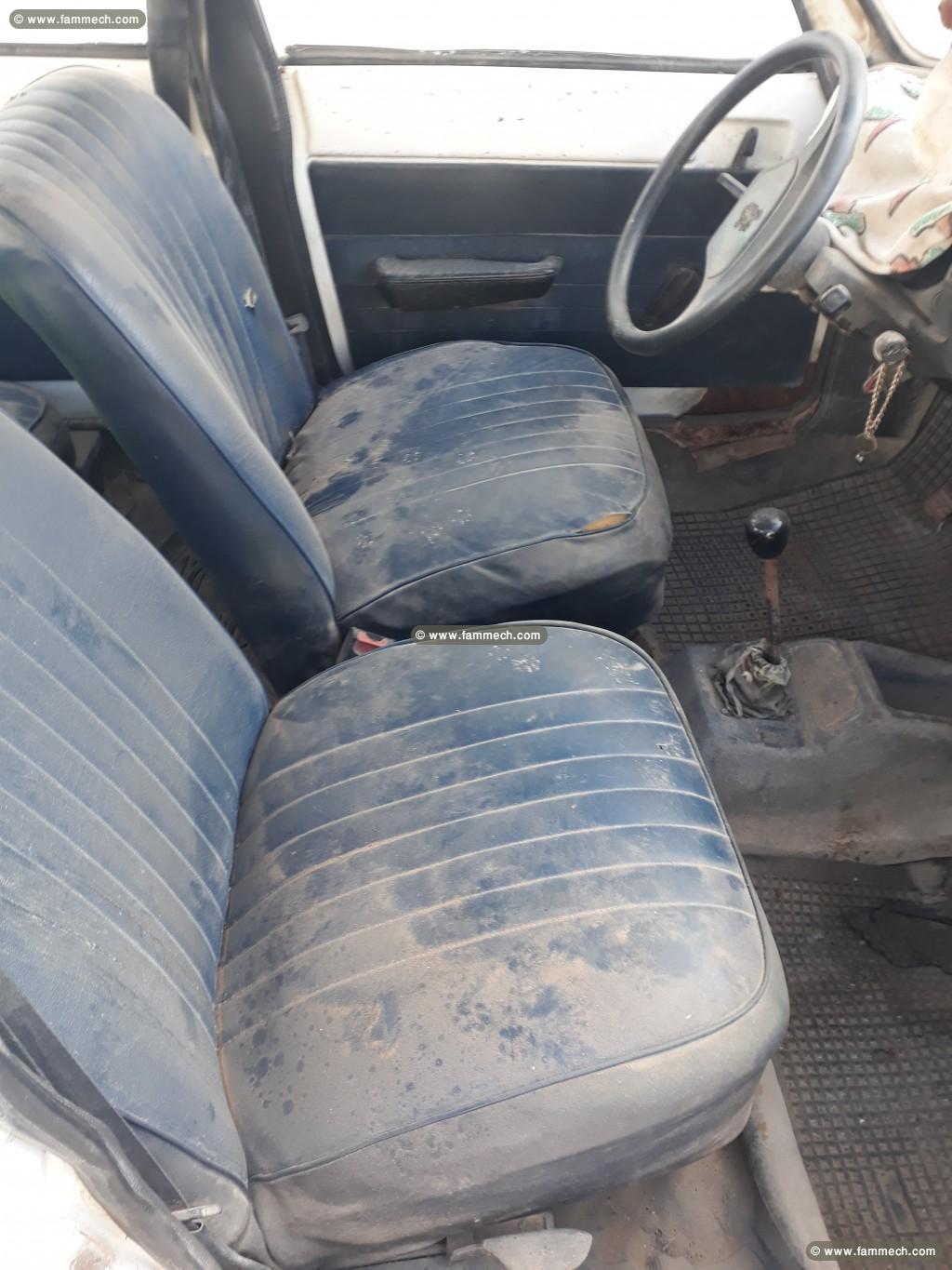 voiture Peugeot 104 - Sfax