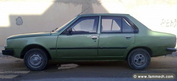 Voiture renault 18 en bon état