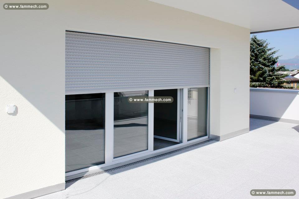 Volet roulant en aluminium en pvc ou en bois