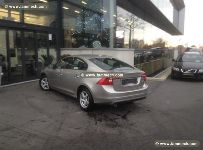 Volvo S60 occasion Gris 35000 Km 2015