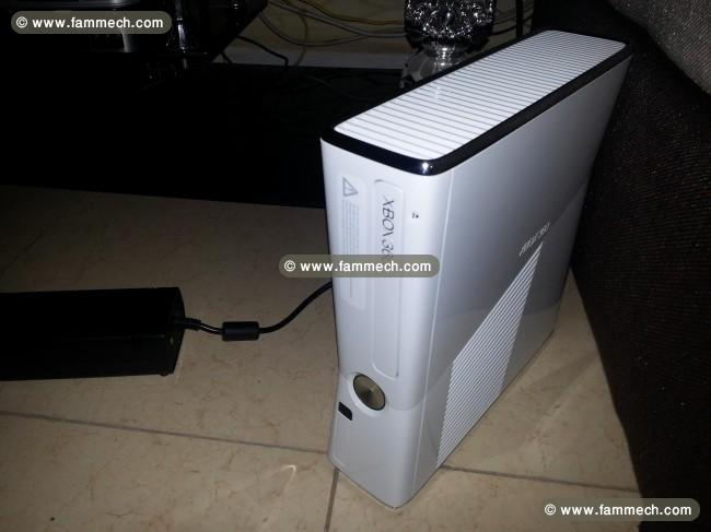 Xbox360 slim 250go edition spéciale