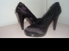 A VENDRE CHAUSSURES EN SATIN NOIR