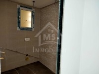 Un appartement S+3 avec terrasse à vendre à 185 MD