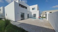 VENTE VILLA AVEC PISCINE À MEZRAYA DJERBA-RÉF V620