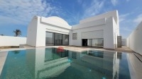 VILLA AVEC PISCINEÀ DJERBA MIDOUN  ZU - RÉF V683