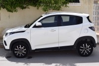 Mahindra KUV100 K8 Tout option