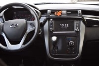 Mahindra KUV100 K8 Tout option