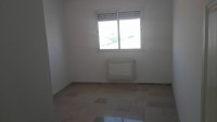 A louer un appartement S+3 Hts 156M