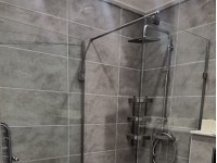 A vendre 2 appartements+ une maison haut-standing 
