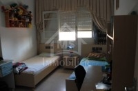 à vendre un étage de villa S+4 à NABEUL  51333131