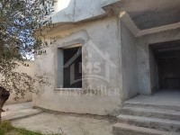 à VENDRE UNE MAISON inachevé à HAMMAMET SUD
