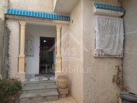 à vendre une maison inachevée S+3 à hammamet sud 