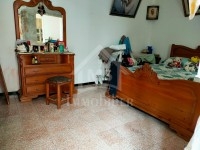 à vendre une maison sur 3 étages à KORBA 51333131