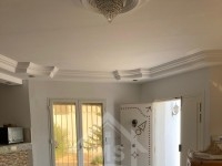 A vendre une villa avec jardin et piscine à 550 MD