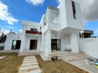 à Vendre Une Villa Luxueuse à HAMMAMET 51333131