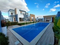 à vendre une villa S+4 à SIDI HAMMAD 51333131