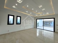 à vendre une villa S+4 à SIDI HAMMAD 51333131
