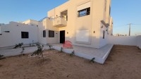 A VENDRE VILLA NEUVE AVEC 4 CHAMBRES - RÉF V559