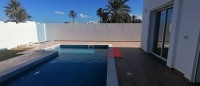 A VENDRE VILLA NEUVE AVEC PISCINE - RÉF V502