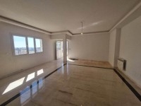 Appartement abricot (réf: v2650)