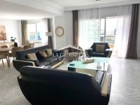 Appartement S+3 avec chambre de service meublé au 