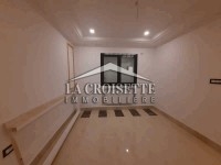 Appartement S+4 avec jardin et piscine à La Soukra