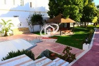 Avendre villa avec piscine sur un terrain de1021m²