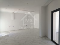 Belle et luxueuse villa à vendre à Mrezga 51355351