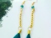 Boucles d'oreilles plumes couleurs différentes 