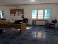 Bureau 120 m cloisonné au charguia 2 pro 571 c