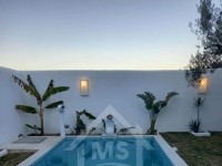 Charmante villa avec piscine à vendre à Hammamet 