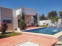 Couette villa avec piscine et jardin à vendre