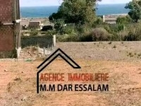 des lots de terrain près de la mer