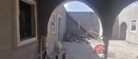 DEUX HOUCHS DJERBIENS À VENDRE À H SOUK - RÉF H490