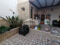 Etage de villa S+2 aux Jardins de Carthage MEL0494