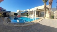 GRANDE MAISON EN ZONE TOURISTIQUE DJERBA-RÉF V590