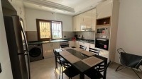 GRANDE MAISON SUR MEZRAYA DJERBA ZA - RÉF V693