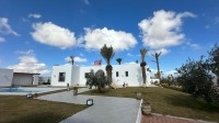 GRANDE MAISON SUR MEZRAYA DJERBA ZA - RÉF V693