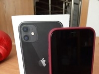 IPHONE 11 64GB etat neuf avec tout ses accessoires