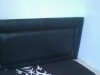 Lit avec matelas et table de nuit