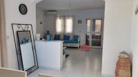 LOCATION ANNUELLE D'UN APPART EN ÉTAGE-RÉF L656