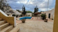 LOCATION APPARTEMENT AVEC PISCINE COMMUNE-RÉF L651