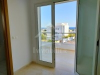 Luxueuse villa avec piscine et jardin à vendre 
