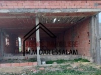 maison avec un garage à vendre