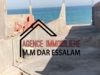 maison près de la mère