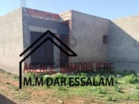 maison près de la mère