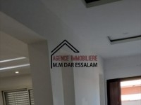 maison style américain près de la mer