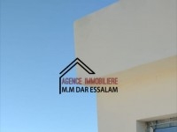 maison style américain près de la mer